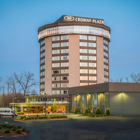 Crowne Plaza Saddle Brook By Ihg Hotel Bagian luar foto