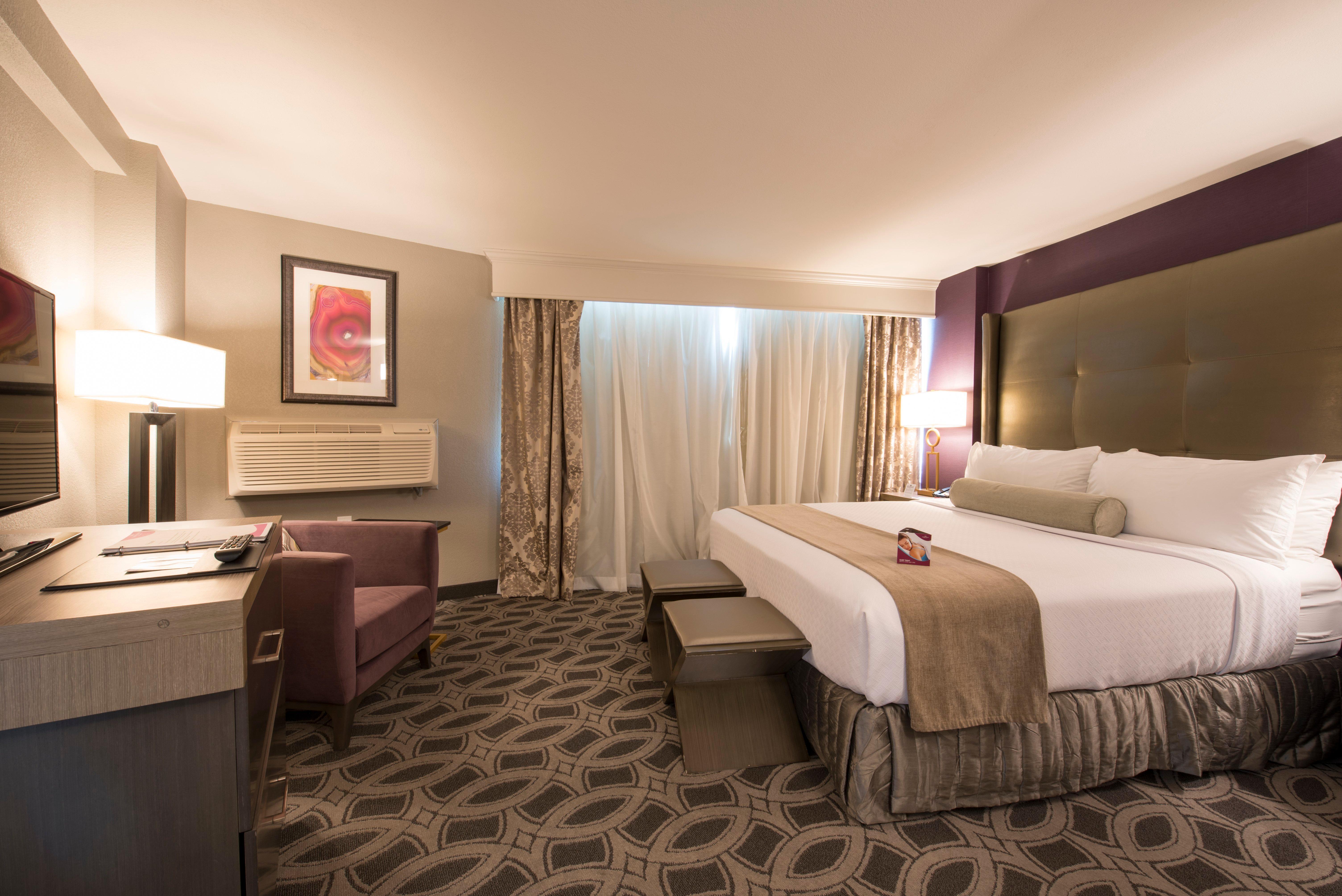 Crowne Plaza Saddle Brook By Ihg Hotel Bagian luar foto