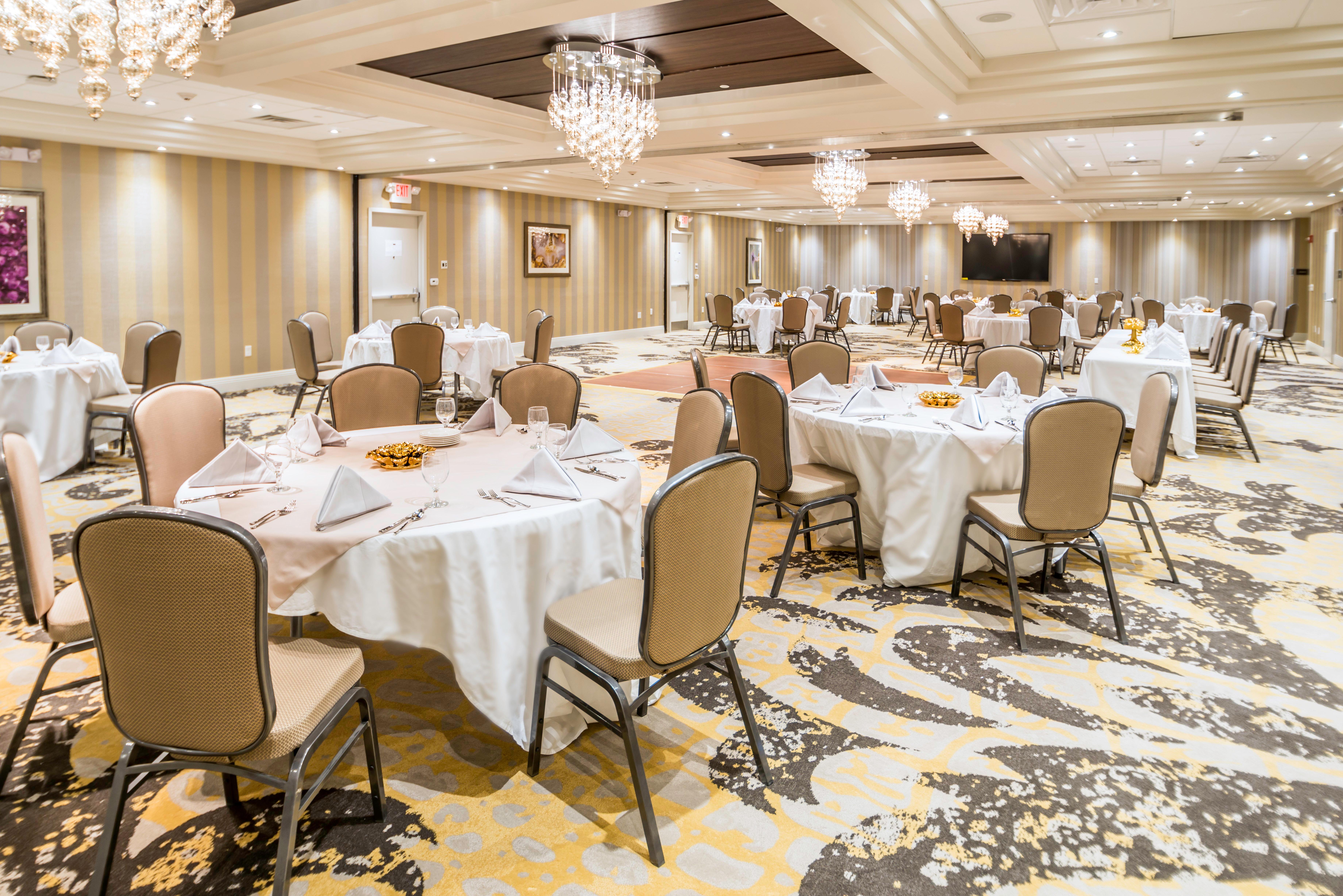 Crowne Plaza Saddle Brook By Ihg Hotel Bagian luar foto